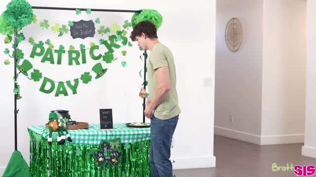 Stepsisters Kissing Booth