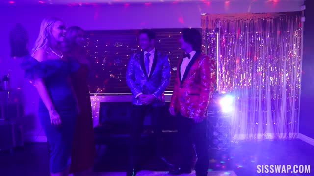 Prom Queens at Home — MILF & Mature scene by Mylfed
