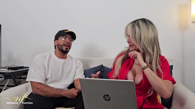 A Milf Talent Agency Owner Auditions A Singer For A Job — MILF & Mature, MILF, Mature scene by Mylfed