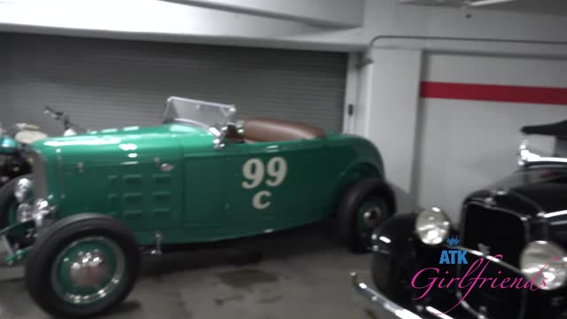 Auto Museum 1/2 (1787 Scene #1)