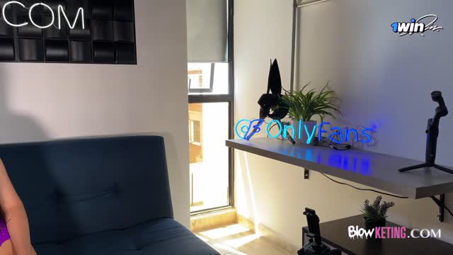 Big ass comes excited to promote her VIP content account - Blowjob — Oral & Blowjob, Luxury, Blowjob scene by Mylfed