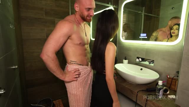 Home Party With Step-Sister Ending With Game Of Big Dick And Small Pussy