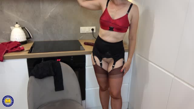 Wanilianna is a hot MILF showing off her stockings — MILF & Mature, MILF, Stockings scene by Mylfed