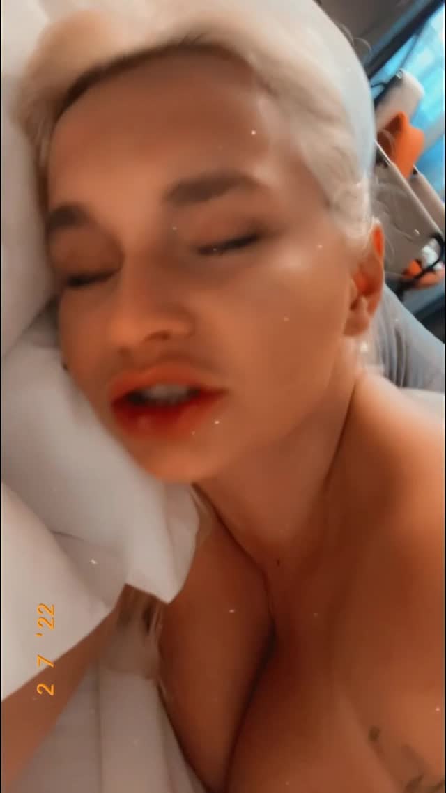 Getting My Face Fucked By My Favorite Huge Cock — MILF & Mature scene by Mylfed